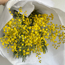Load image into Gallery viewer, Int Women&#39;s Day 3/4 - Mimosa Bouquet
